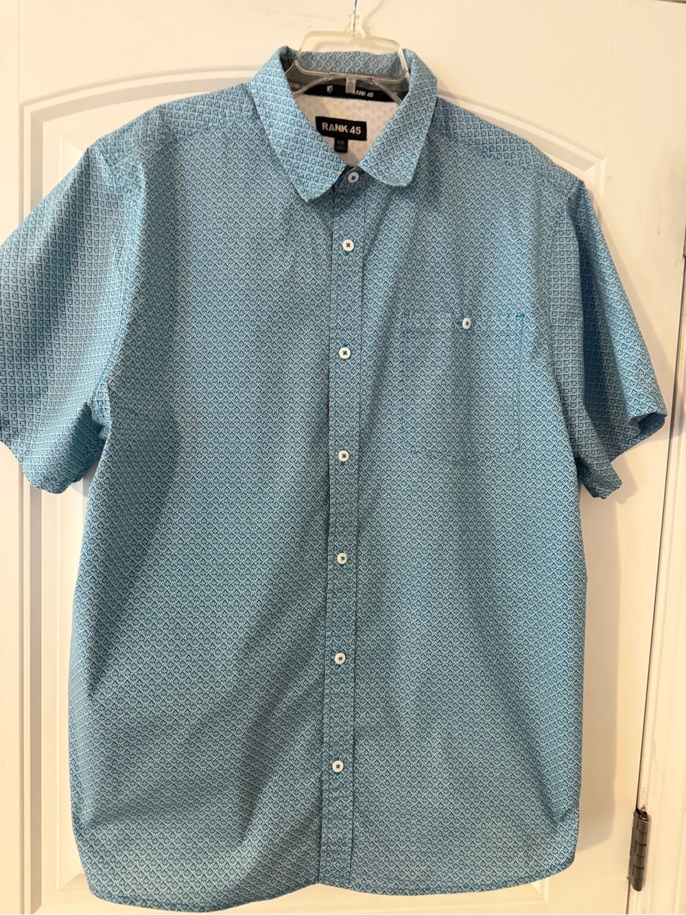 Rank 45 Light Blue Short-Sleeve Button-Down Shirt